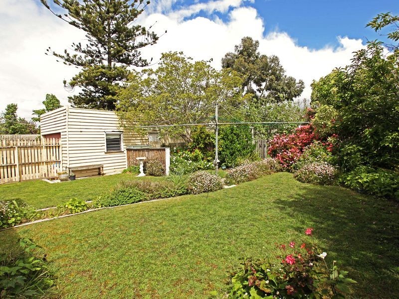 349 Autumn Street, Newtown VIC 3220