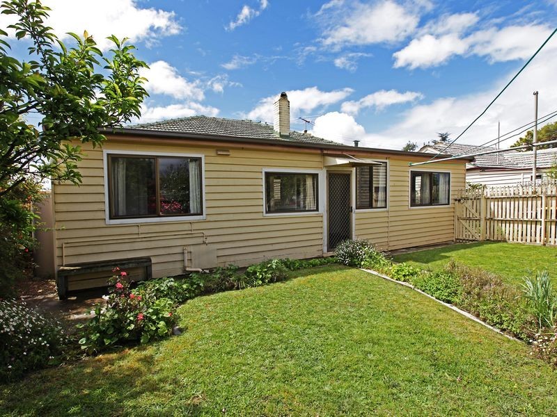 349 Autumn Street, Newtown VIC 3220