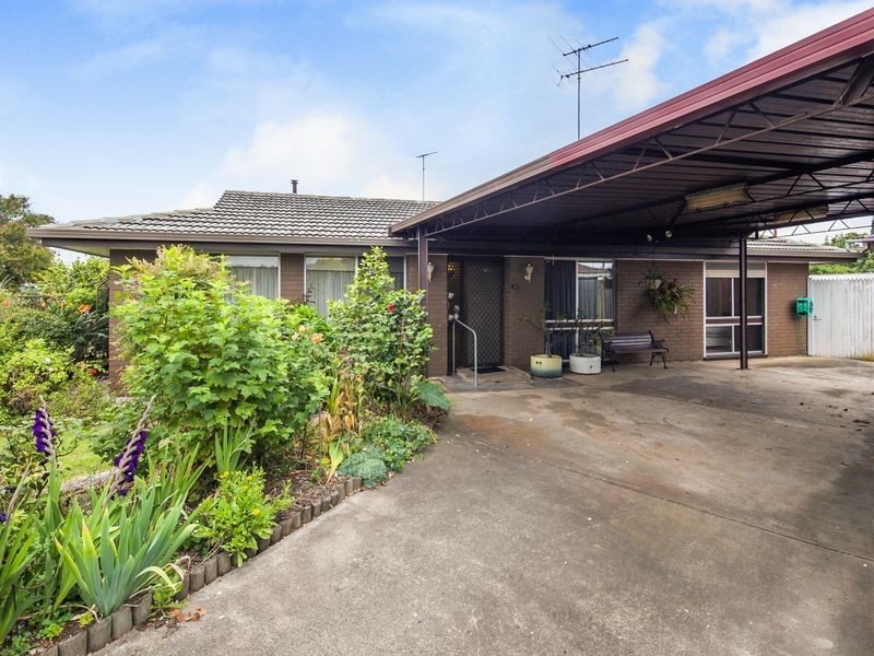 2 Janine Court, Newcomb VIC 3219