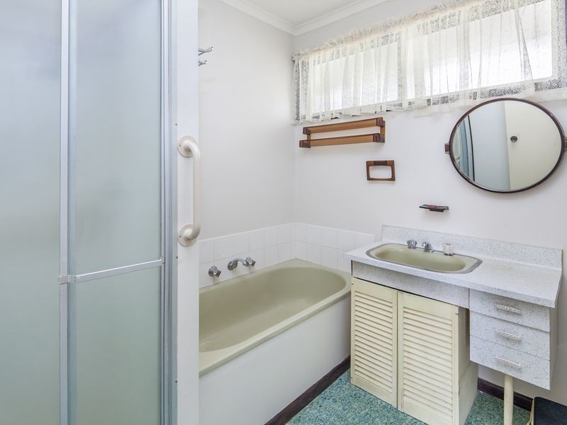 2 Janine Court, Newcomb VIC 3219