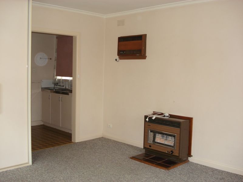 2/356A Aberdeen Street, Manifold Heights VIC 3218