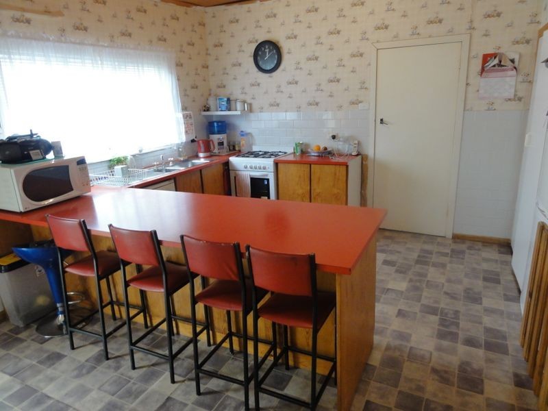 2 Wendover Avenue, Norlane VIC 3214