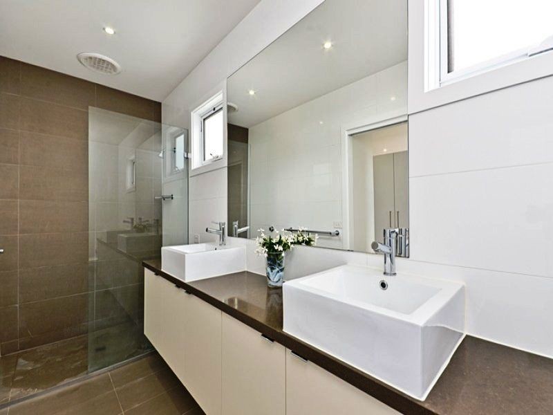 6 Mowat Street, Geelong West VIC 3218