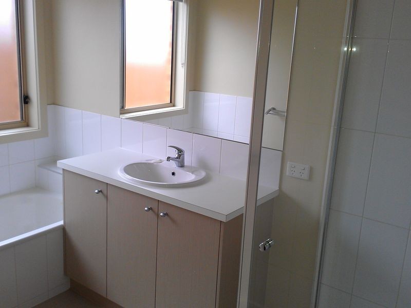 2/42 Torquay Road, Belmont VIC 3216