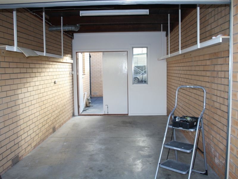 2/57 Bond Street, Newtown VIC 3220