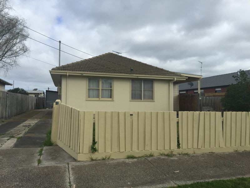 17 Dove Street, Norlane VIC 3214