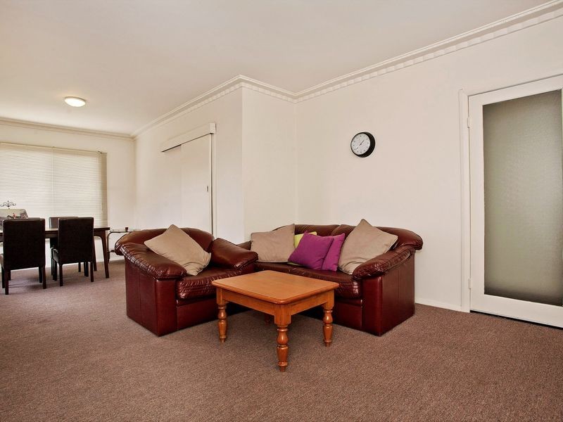 1/8 Poplar Street, Newcomb VIC 3219