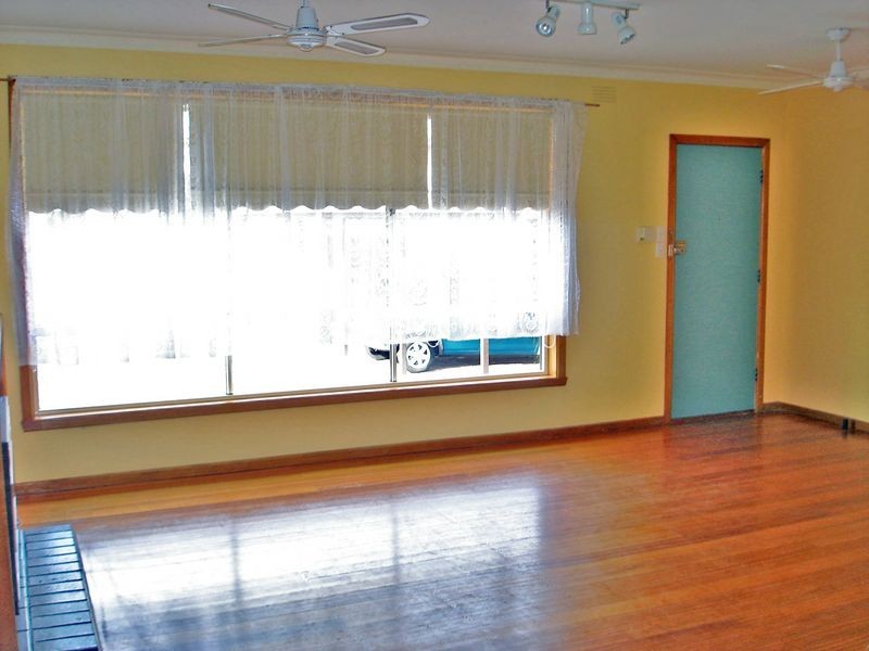 1/37-39 Clarke Street, Newtown VIC 3220