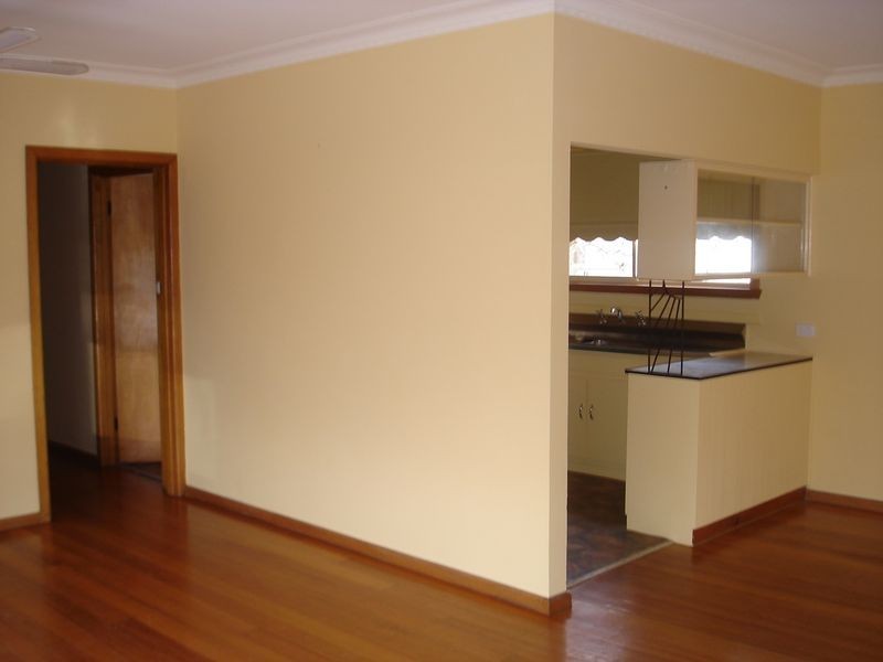 1/37-39 Clarke Street, Newtown VIC 3220