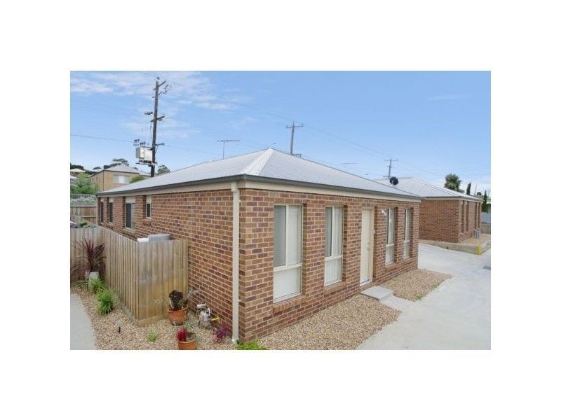 2/211 Separation Street, Bell Park VIC 3215