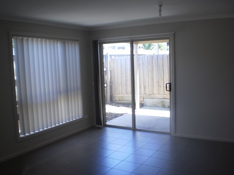 2/211 Separation Street, Bell Park VIC 3215