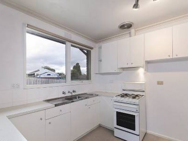 1/5 Cara Road, Highton VIC 3216
