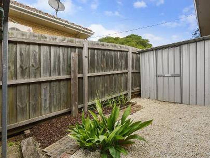 1/5 Cara Road, Highton VIC 3216