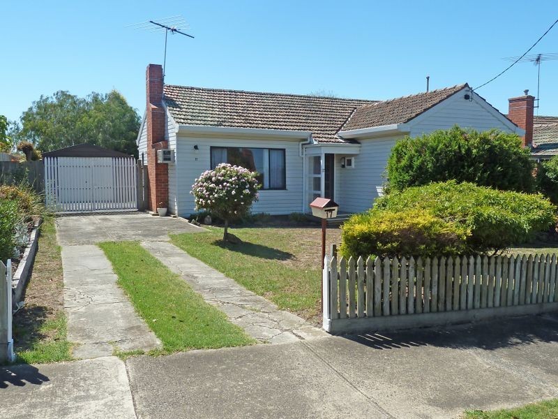 17 Gibbs Street, Newcomb VIC 3219