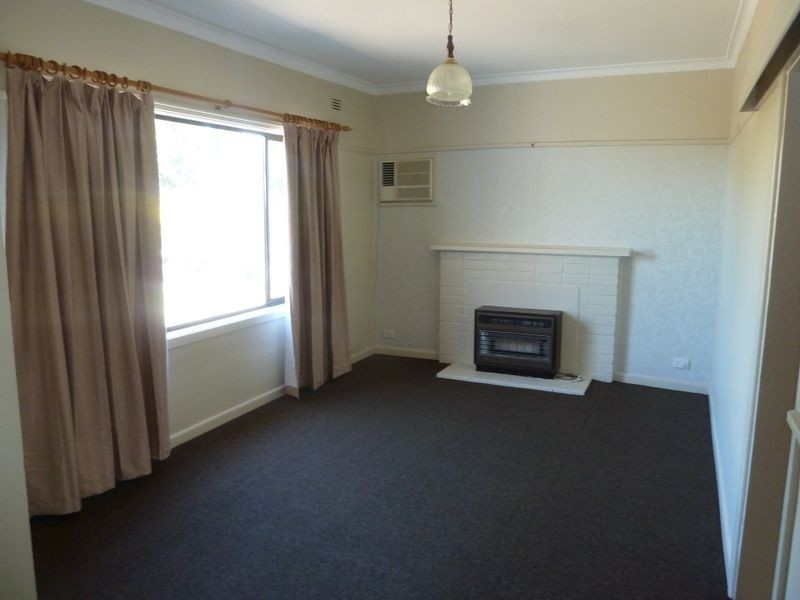 17 Gibbs Street, Newcomb VIC 3219