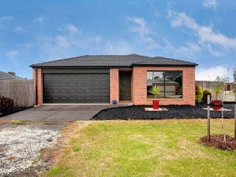 16 Bradley Place, Grovedale VIC 3216
