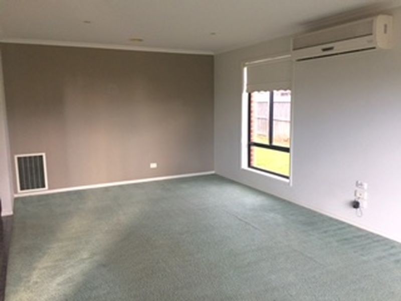 16 Bradley Place, Grovedale VIC 3216