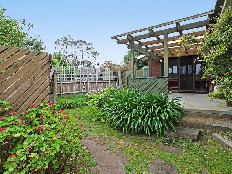 2 Jarrah Place, Belmont VIC 3216