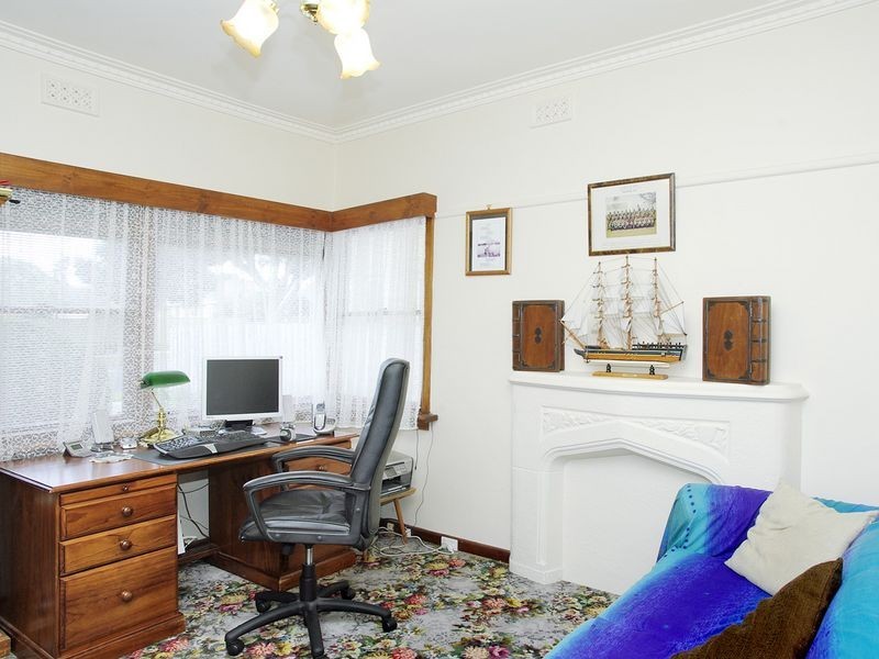 1/6 Torquay Road, Belmont VIC 3216