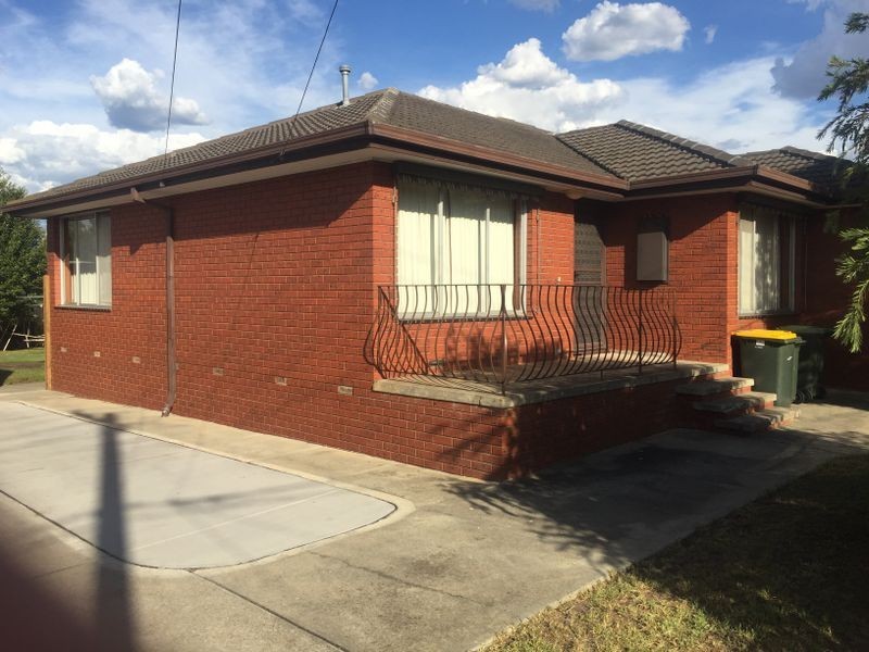 9 Dalmont Crescent, Norlane VIC 3214