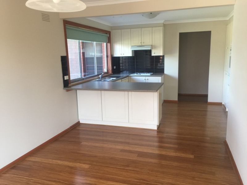 9 Dalmont Crescent, Norlane VIC 3214