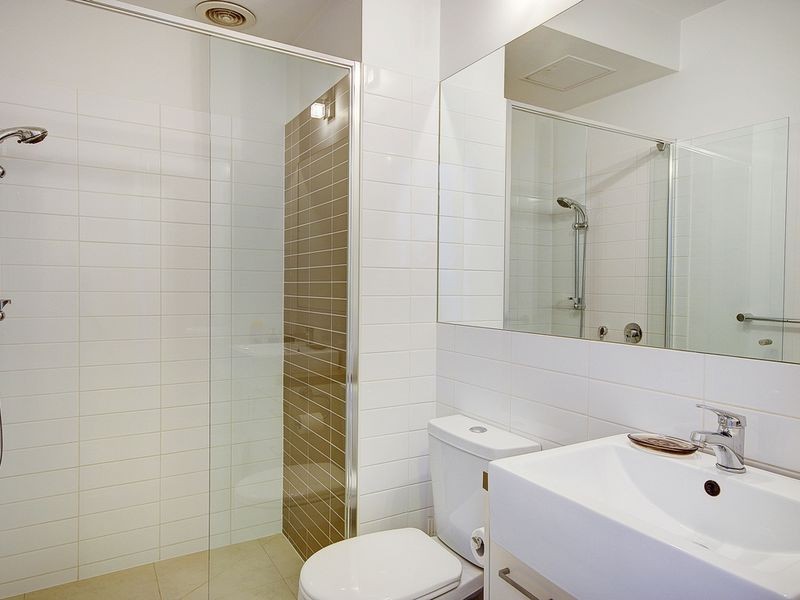 12/94-96 Mercer Street, Geelong VIC 3220