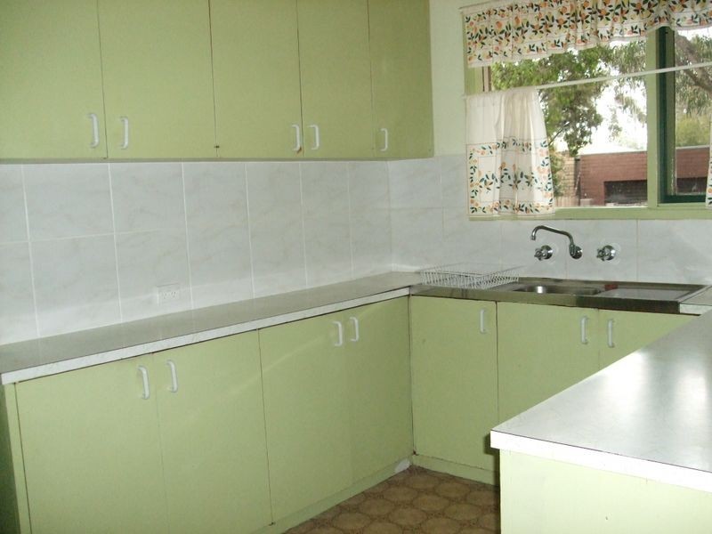 50 Smeaton Close, Lara VIC 3212