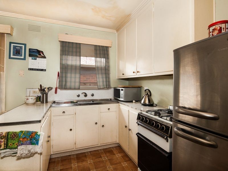 1 – 4/24 Bostock Avenue, Manifold Heights VIC 3218