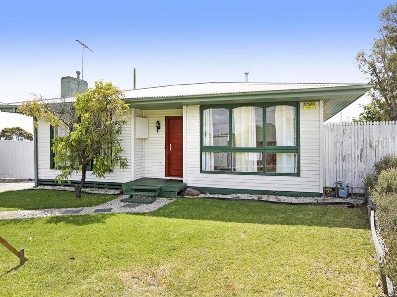 4 Nerine Court, Norlane VIC 3214