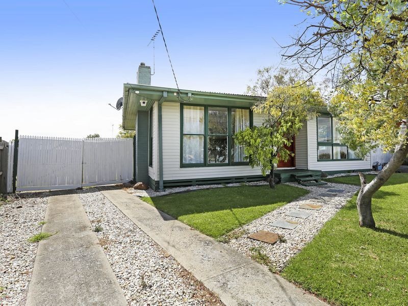 4 Nerine Court, Norlane VIC 3214