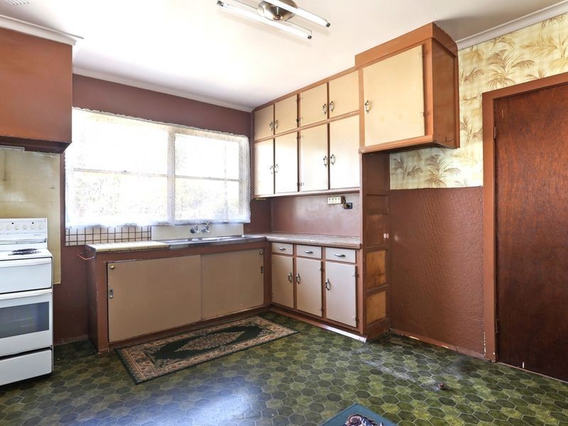 33 Canadian Parade, Corio VIC 3214