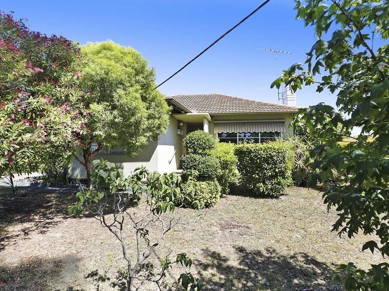 33 Canadian Parade, Corio VIC 3214