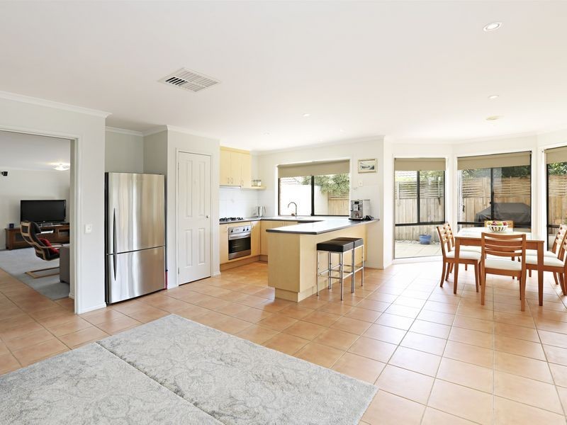 3 Sherman Court, Lovely Banks VIC 3221