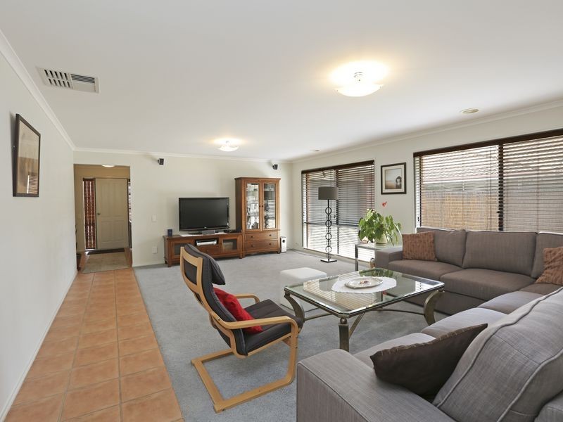 3 Sherman Court, Lovely Banks VIC 3221
