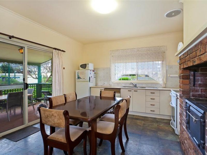 91 McLachlan Street, Apollo Bay VIC 3233