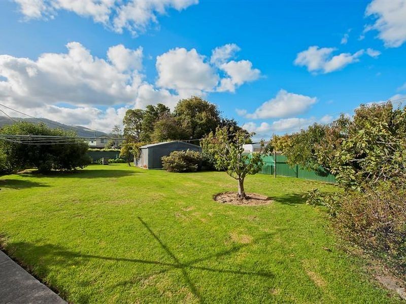 32 Montrose Avenue, Apollo Bay VIC 3233