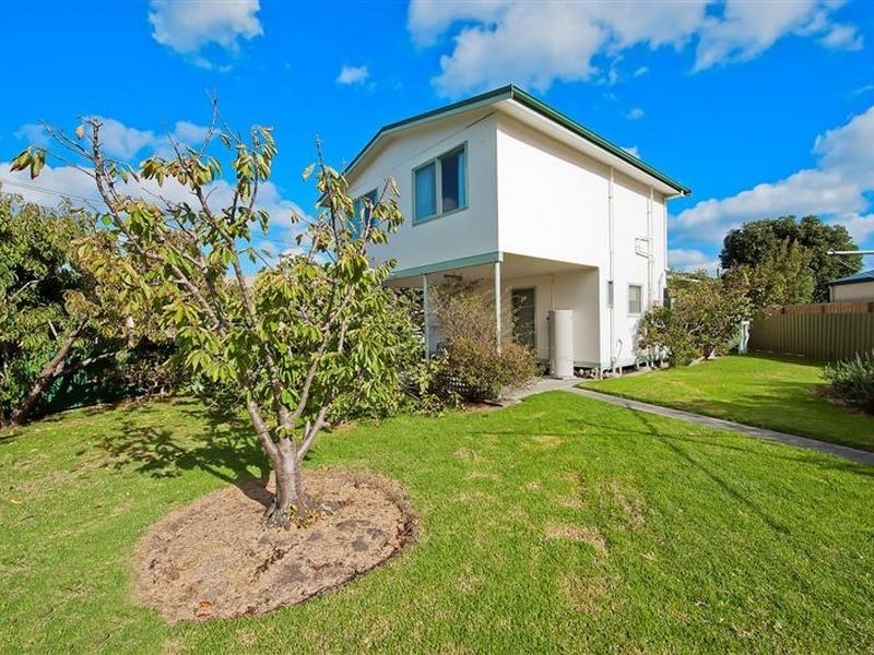32 Montrose Avenue, Apollo Bay VIC 3233
