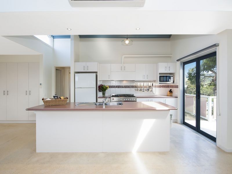 9 a Diana Street, Apollo Bay VIC 3233