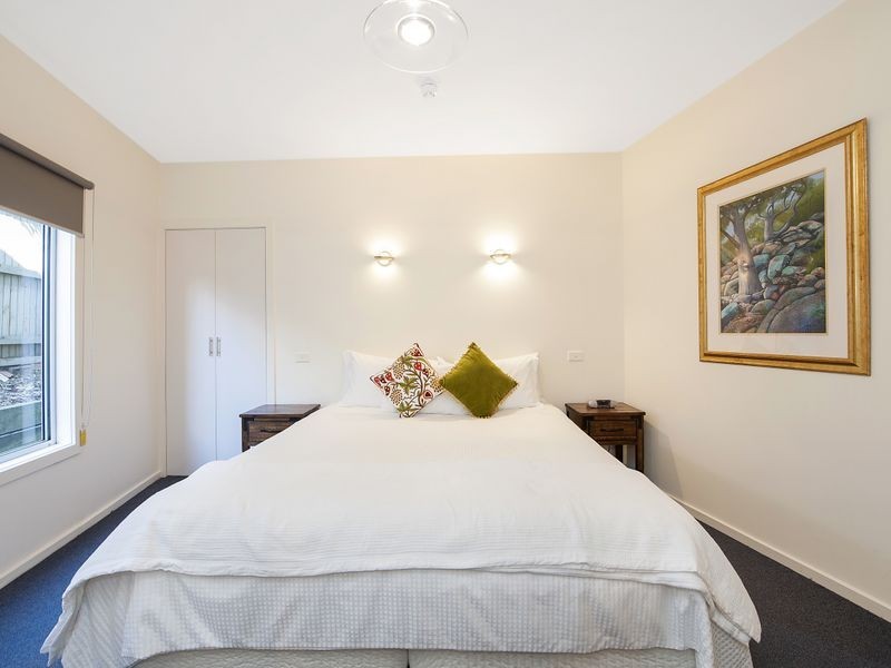 9 a Diana Street, Apollo Bay VIC 3233