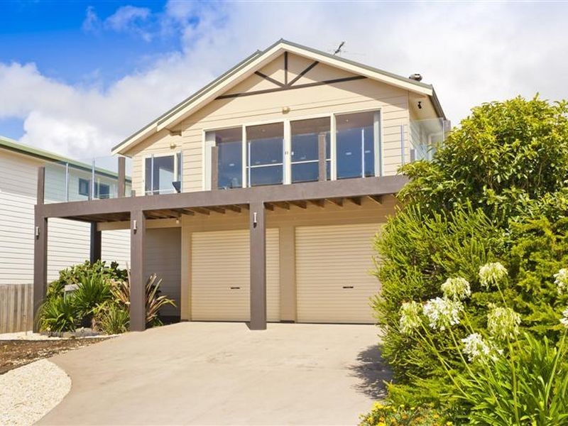18 Seaview Drive, Apollo Bay VIC 3233