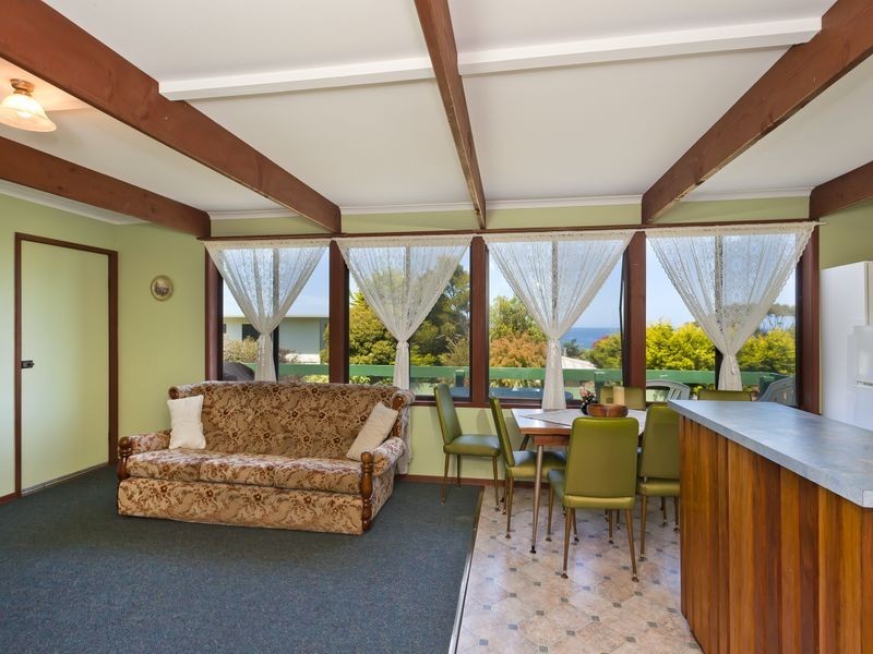 9 Point Avneue, Skenes Creek VIC 3233