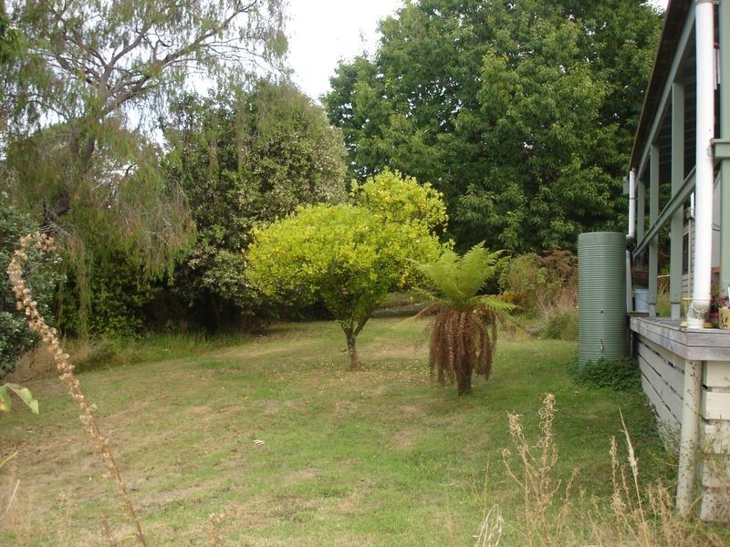 8 Blundy, Forrest VIC 3236