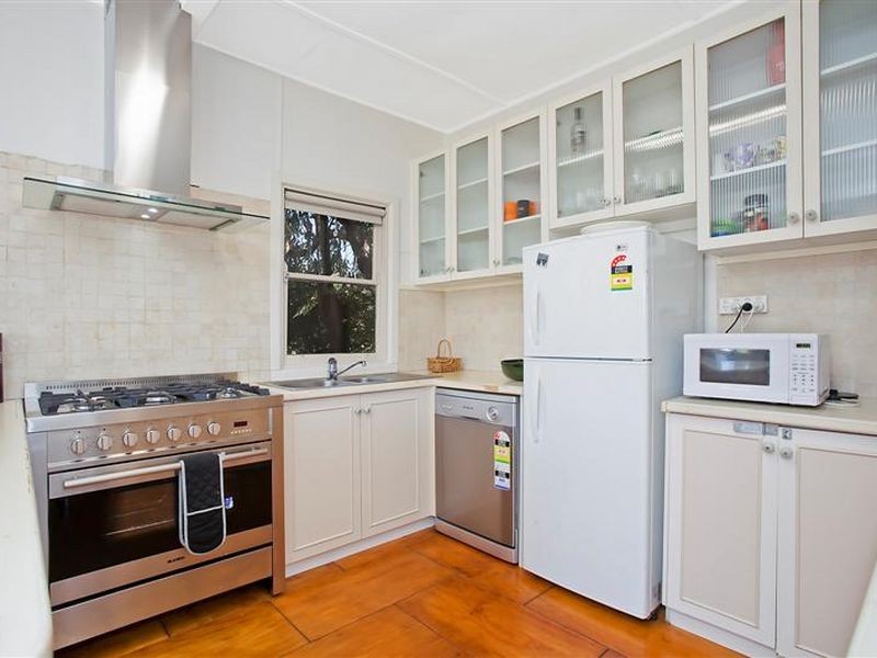 9 Diana Street, Apollo Bay VIC 3233