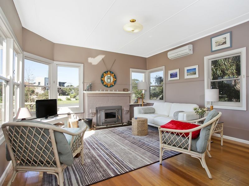 9 Diana Street, Apollo Bay VIC 3233