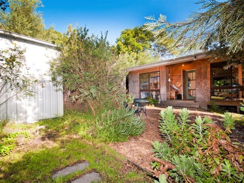83 Grant Street, Forrest VIC 3236