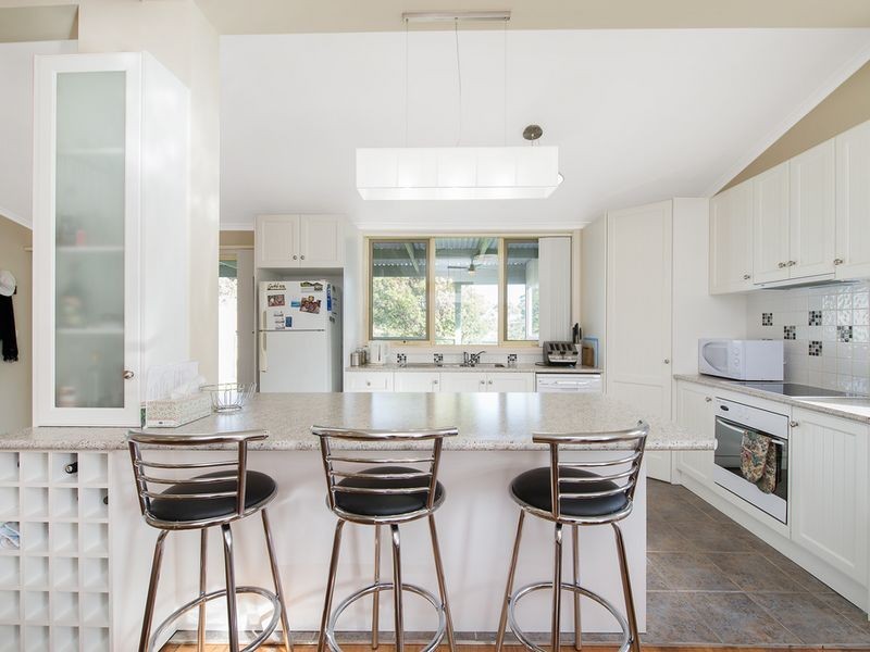 39 Murray Street, Apollo Bay VIC 3233
