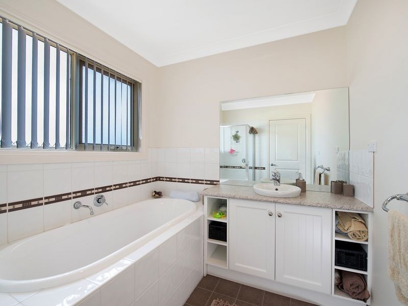 39 Murray Street, Apollo Bay VIC 3233