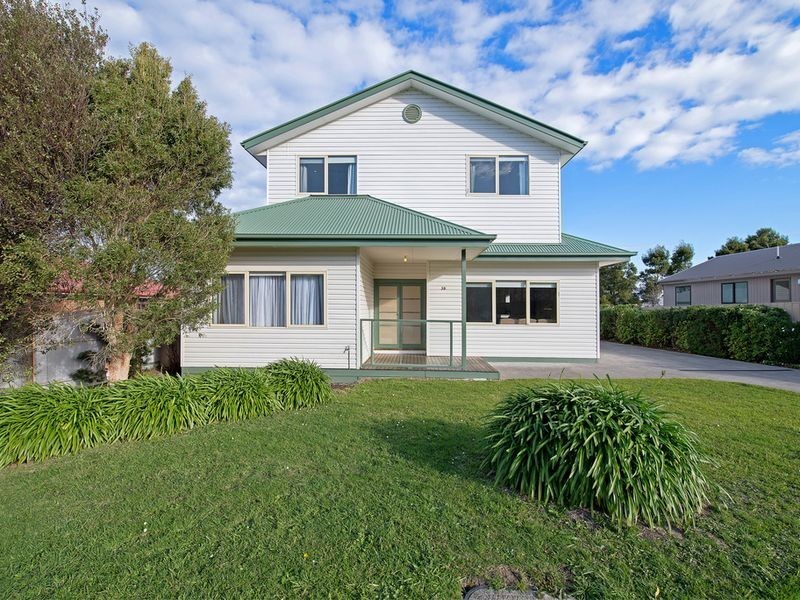 39 Murray Street, Apollo Bay VIC 3233