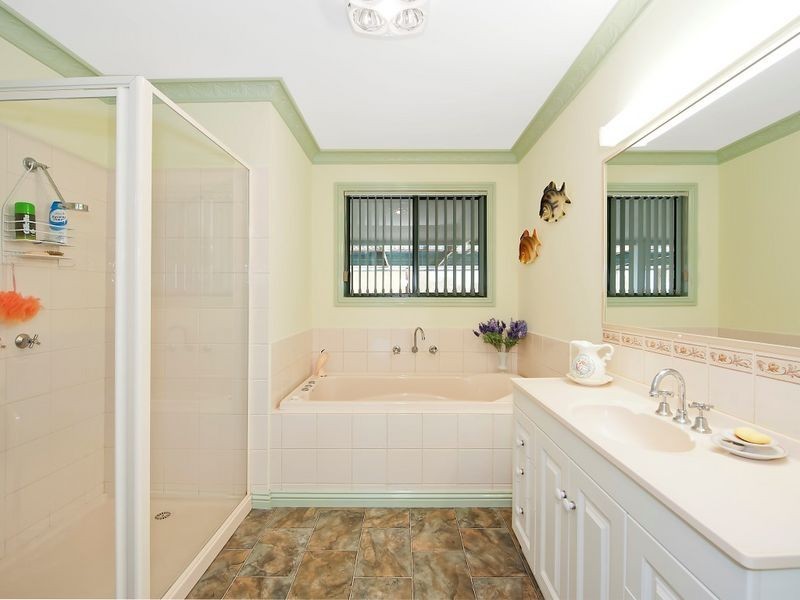 1 Murray Square, Apollo Bay VIC 3233