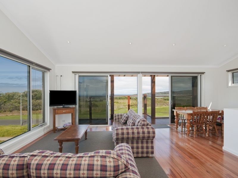 8D Gambier Street, Apollo Bay VIC 3233